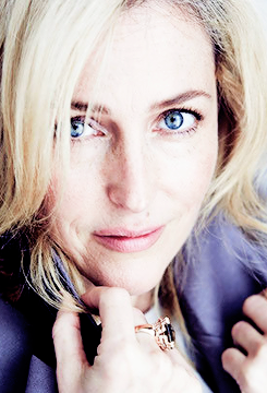 Gillian Anderson 1158